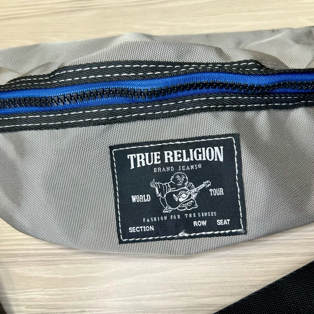 True Religion Gray Belt‎ Bag Fanny Pack Crossbody Slinger Style